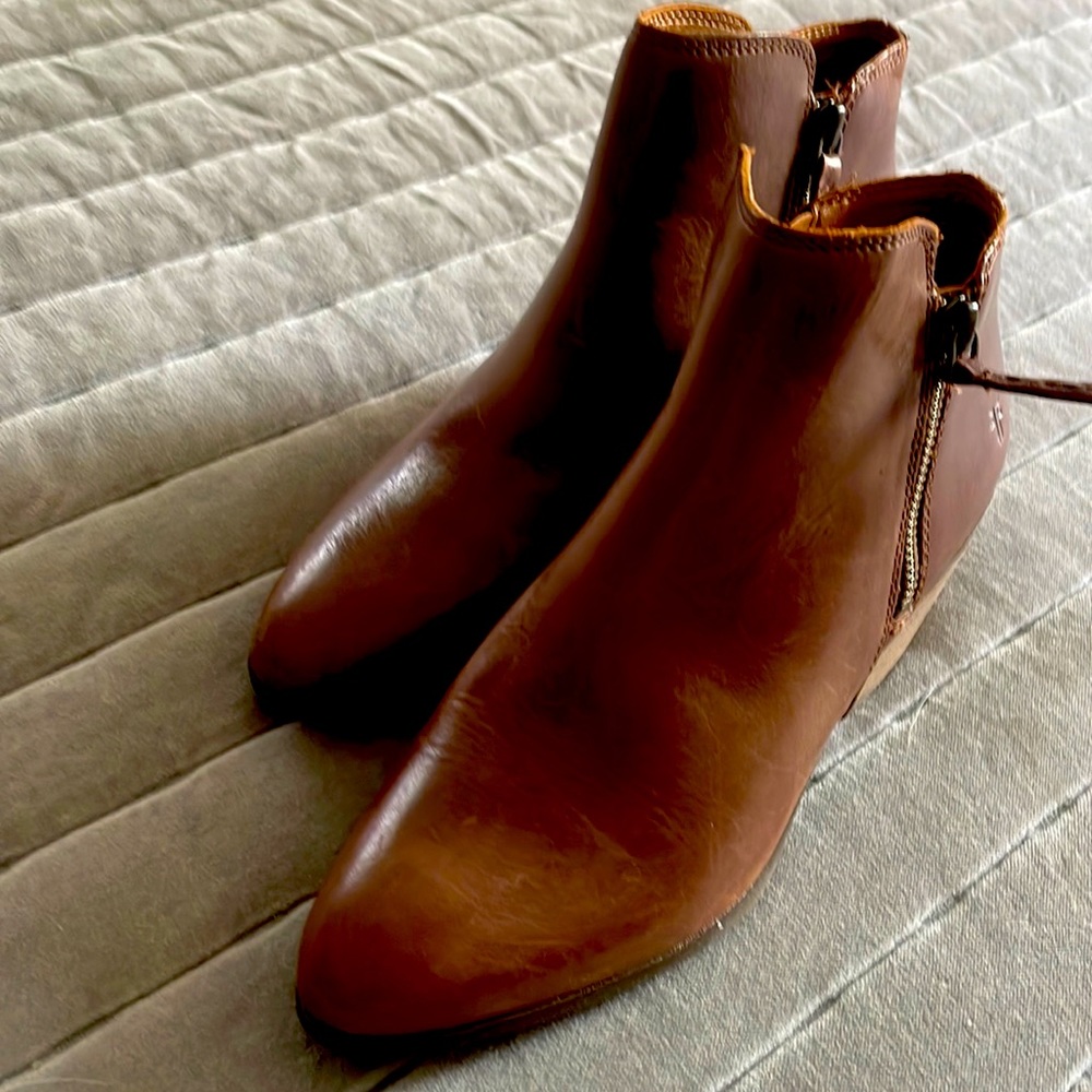 FRYE ankle boots